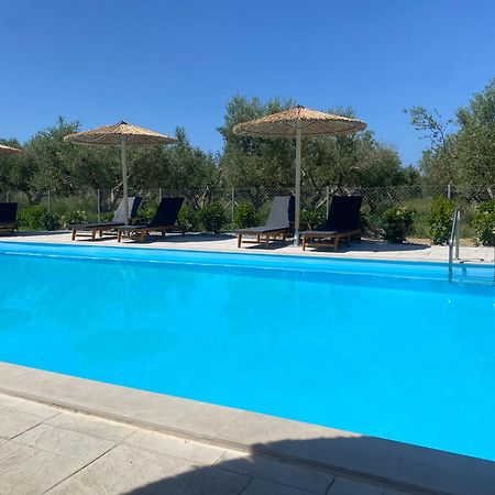 Three Charites Resort Гиалова Экстерьер фото